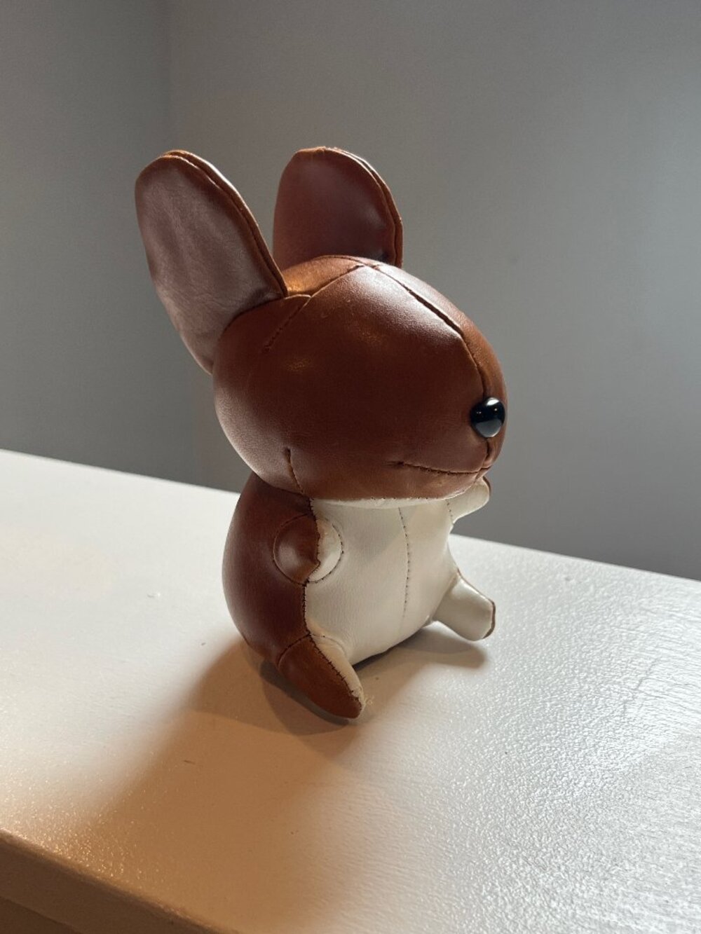 zuny mouse paperweight / home decor